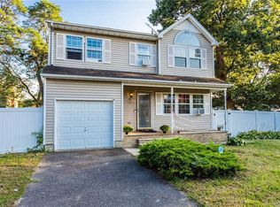 46 Suburban Ave, Deer Park, NY 11729