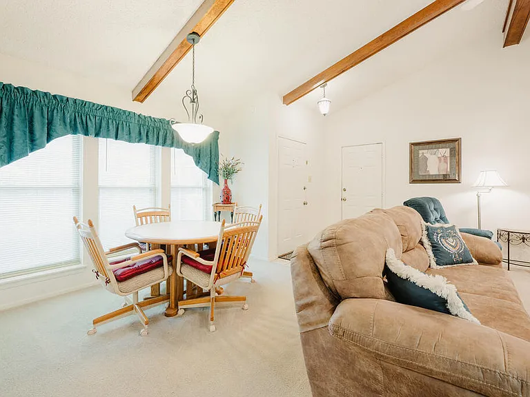 6424 Amber Dr — Photo 6