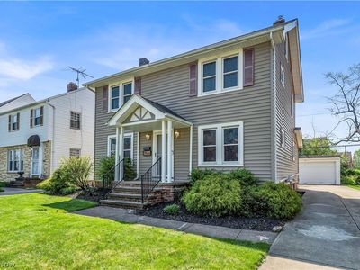 3566 Grosvenor Rd, Cleveland Heights, OH, 44118