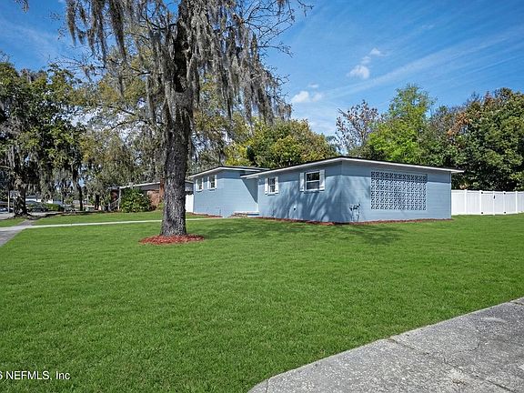 2nd image of 4013 ROGERO Road