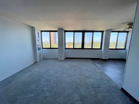 3rd image of 4800 S Lake Park Ave APT 711A