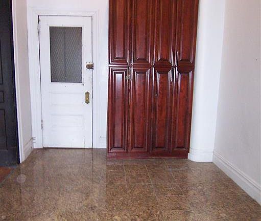 5th image of 175 W 72nd St APT 10F