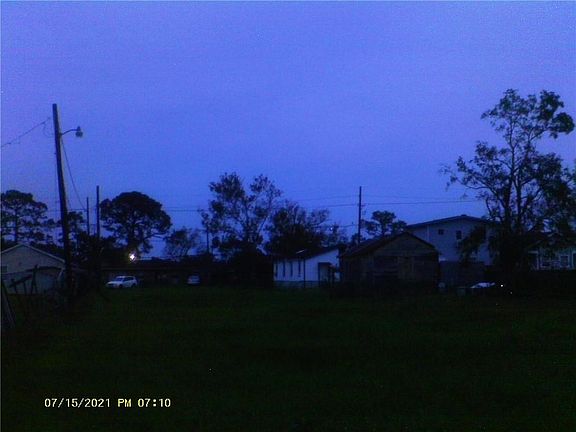2nd image of 168 Louisiana St