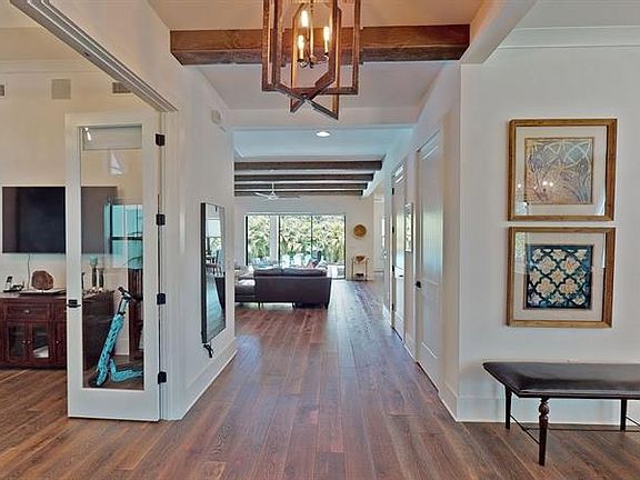 4th image of 2116 S Hesperides St