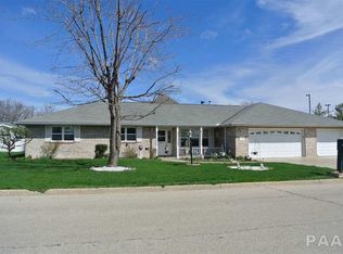 5301 W Salisbury Ave, Bartonville, IL 61607