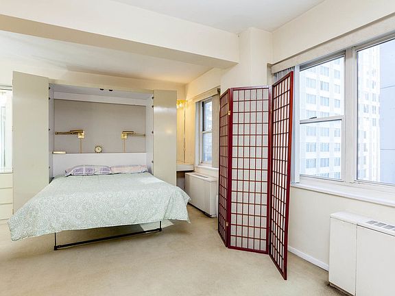 4th image of 1381 Avenue Of The Amer #16B