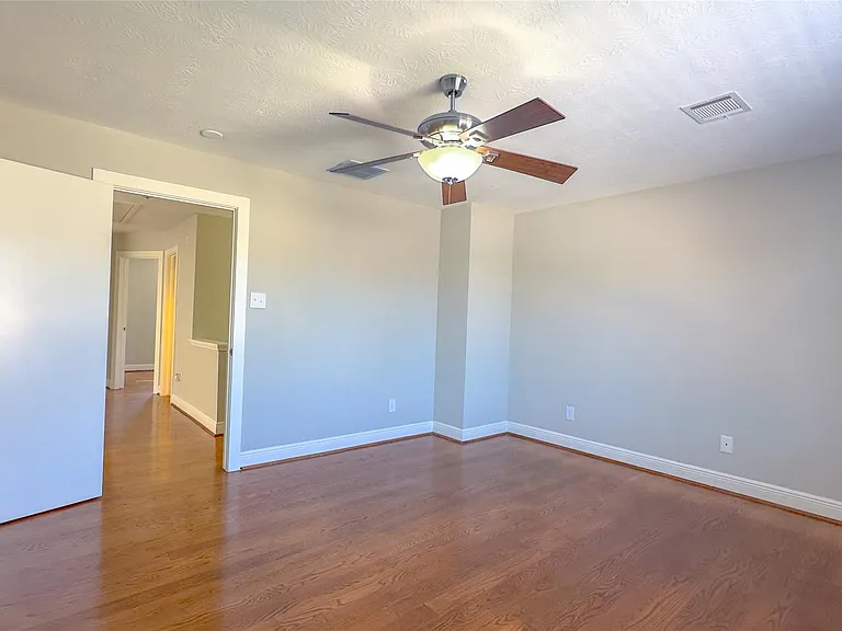 9923 Farrell Dr — Photo 21