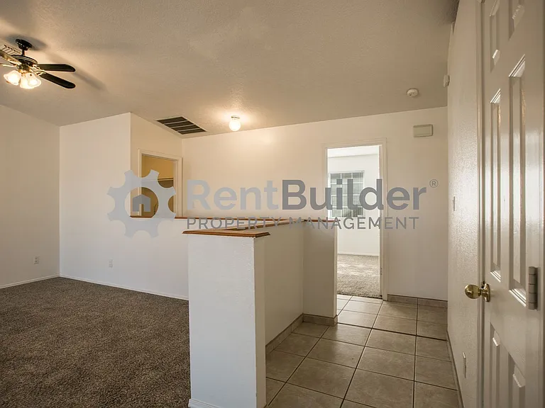 10749 Capricorn Pl NW — Photo 4