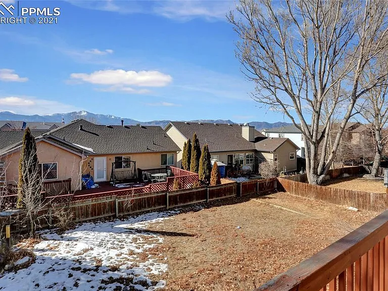 5650 Saddle Rock Rd — Photo 13