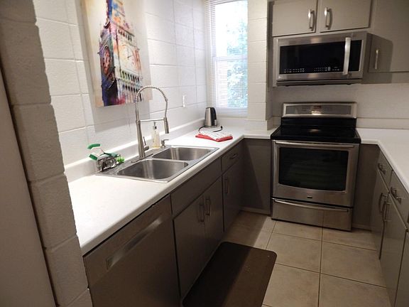2nd image of 904 Brightwood Manor Dr #A-5