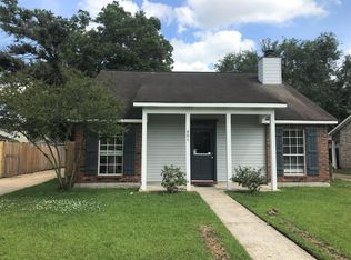 651 John Henry Dr, Baton Rouge, LA 70820