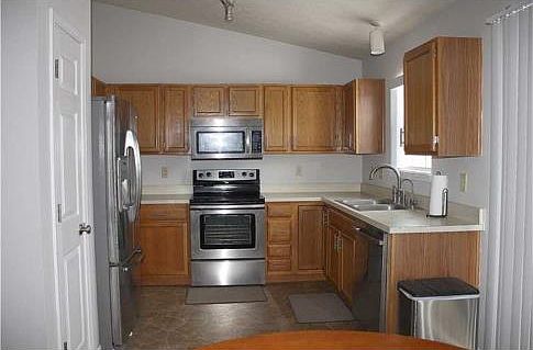 2nd image of 5814 Silver Oaks Dr