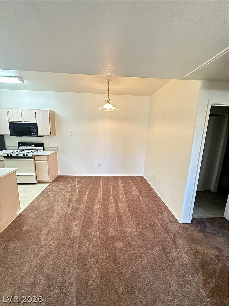 2 bed, 2.0 bath, 1047 sqft, $1,350 — Photo 3