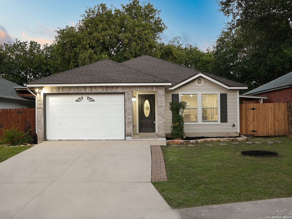 1st image of 13315 GREENSTONE
