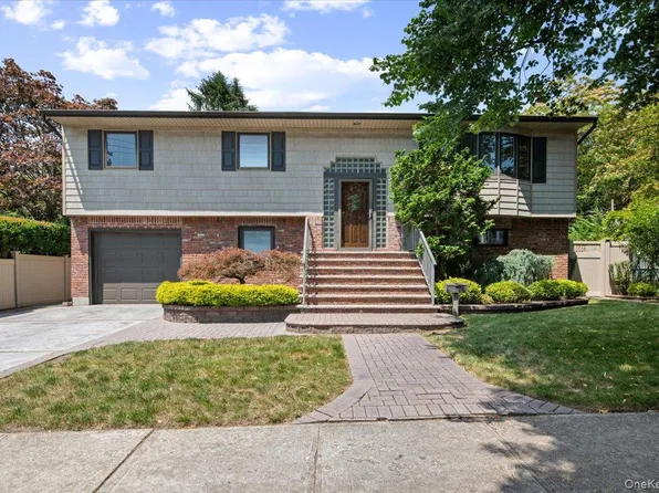 713 Thomas Avenue, Baldwin, NY 11510