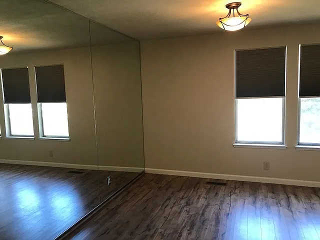 870 Briargreen Ct — Photo 3