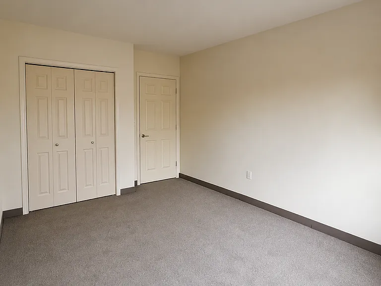 369 Highland Ave — Photo 2