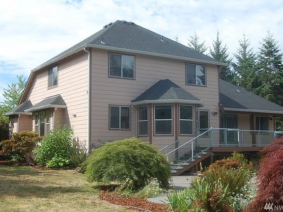 3rd image of 5225 Deerfield Park Ct NE