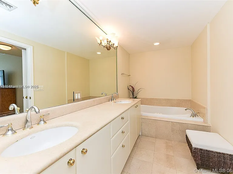 2100 N Ocean Blvd #9E — Photo 19