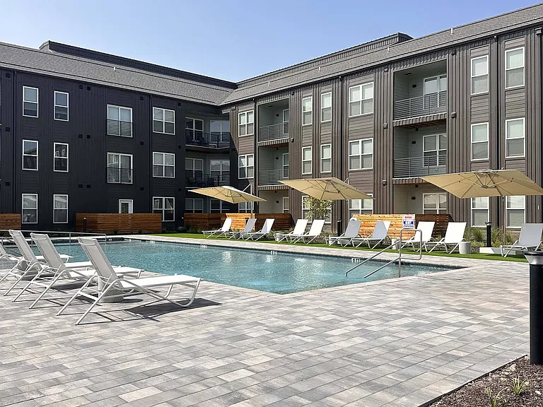 The Grafton Apartment Homes — Photo 13