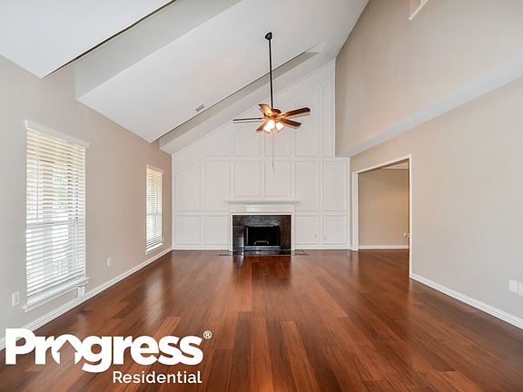 5th image of 4313 Bradford Dr