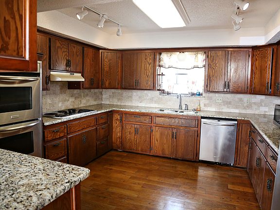 4th image of 3113 SW 127th St