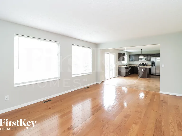 330 Bridle Creek Dr — Photo 5