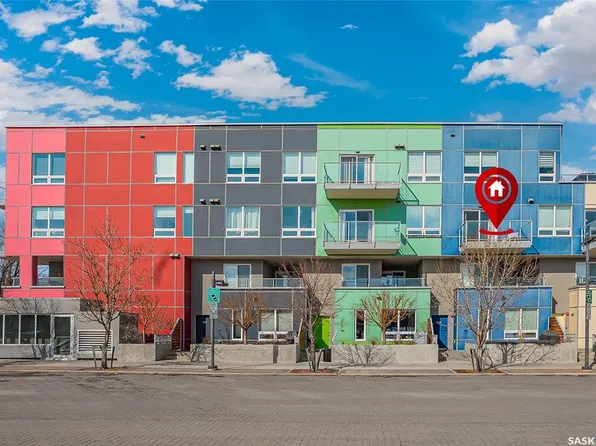 UNIT 206-404 C AVENUE S, Saskatoon, SK S7M 5M9