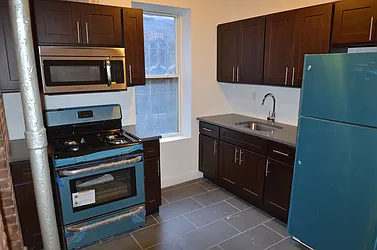 Rented by CITY SKYLINE REALTY INC