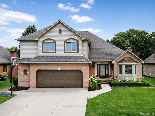 47130 Burning Tree Ln, Macomb, MI 48044