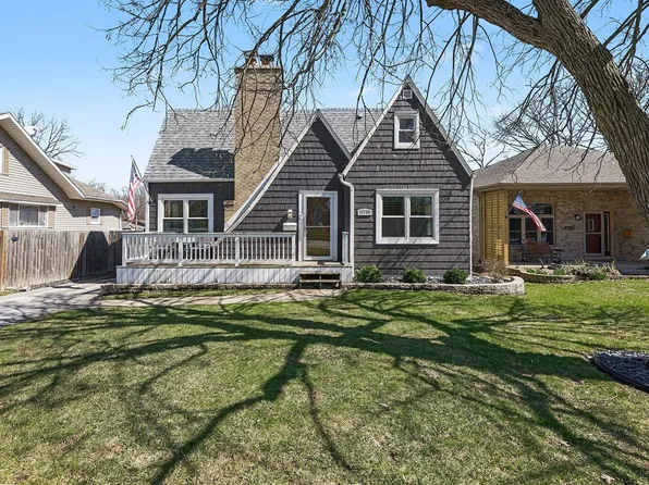 11231 S Worth Ave, Worth, IL 60482