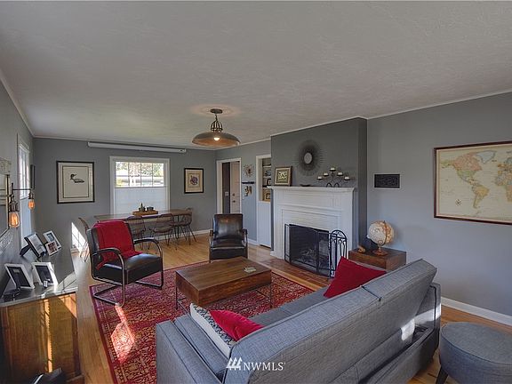 4th image of 1113 North Street SE