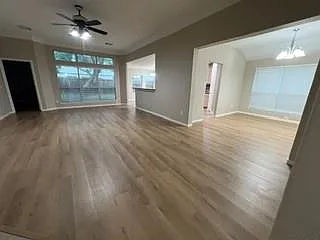 2239 Tourney Ln — Photo 4
