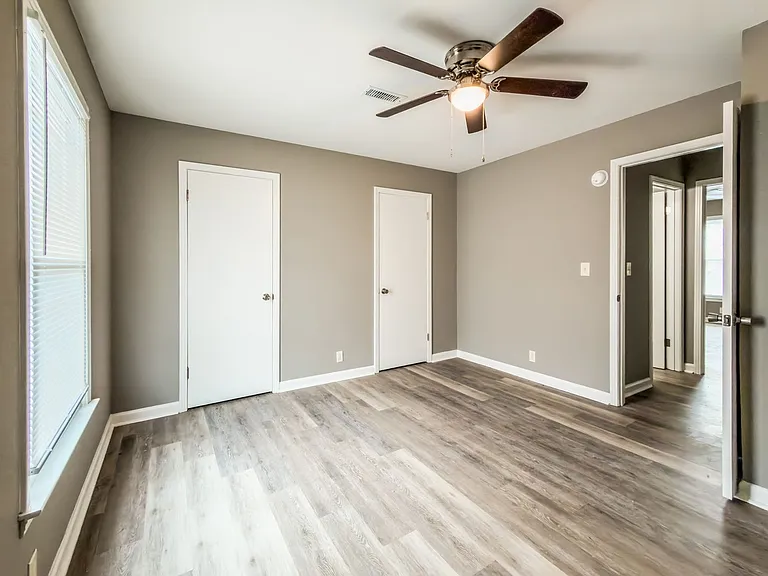 200 Watson Rd — Photo 18