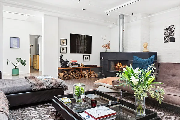 Rented by Compass | media 4