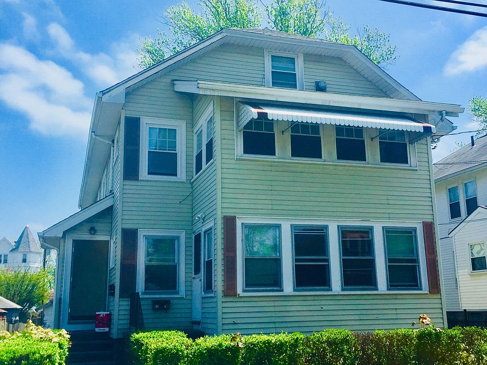 1st image of 125-127 W Elm Ave