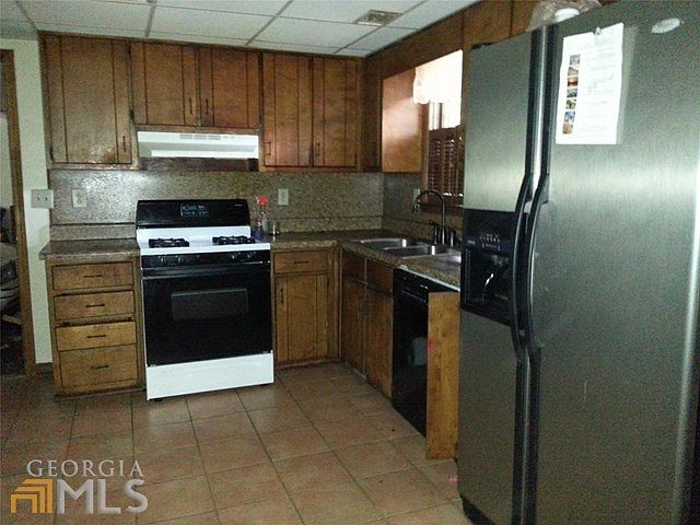 2nd image of 7032 Chimney Ridge Dr