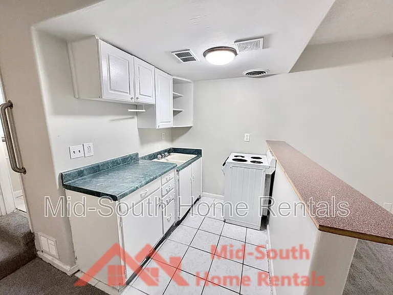 3569 Douglass Ave #2 — Photo 5