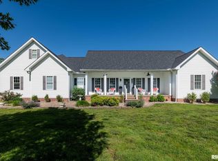 178 Bixler Rd, Eldorado, IL 62930