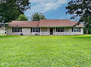 4854 Countryside Dr, Flowery Branch, GA 30542