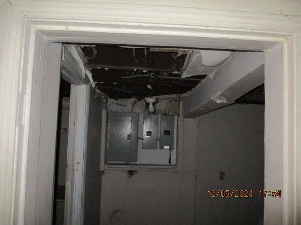 chicago-illinois-2066335347 picture