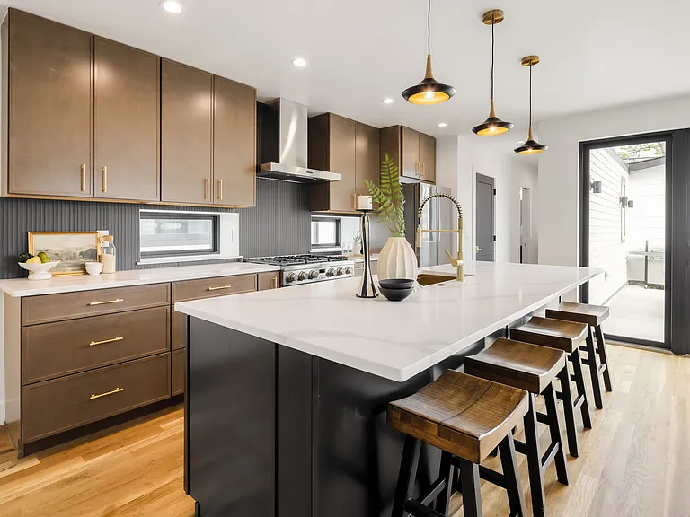 2280 S Bannock St — Photo 5