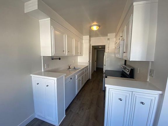 5th image of 12617 Mitchell Ave #8