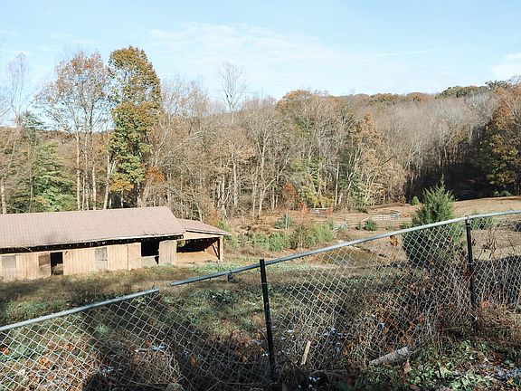 2nd image of 270 Droke Ln