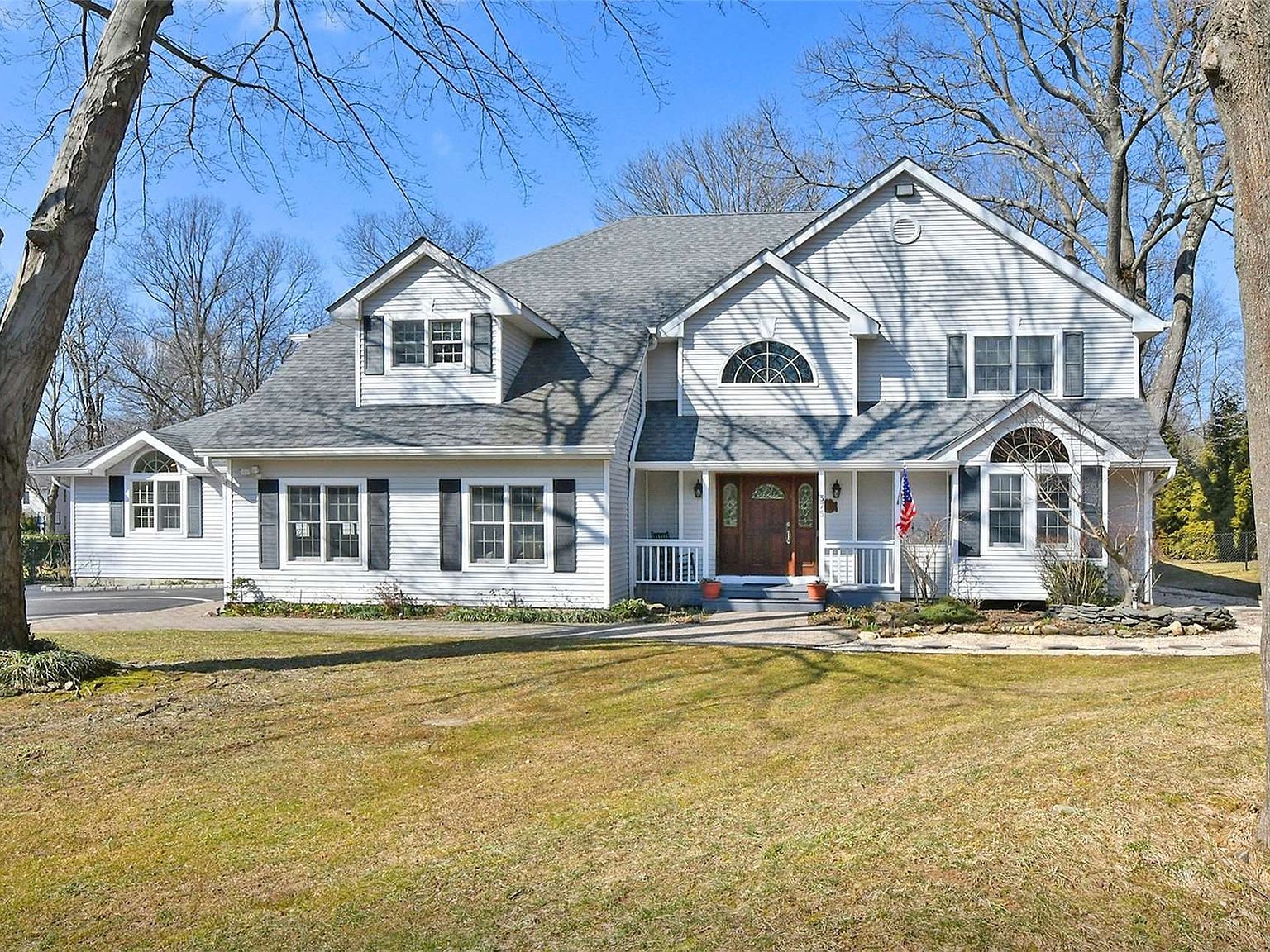 375 Vanderbilt Parkway, Dix Hills, NY 11746 Zillow