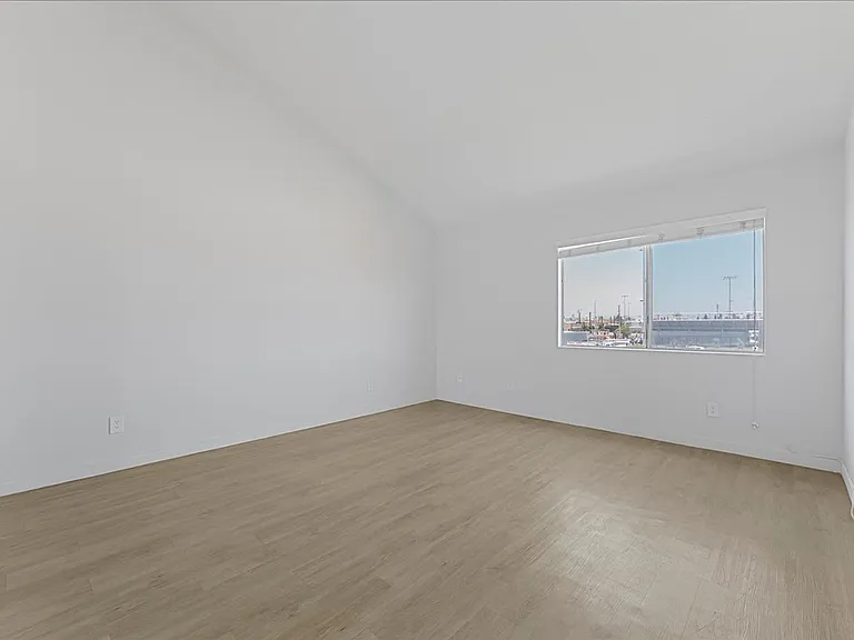 14523 Freeman Ave #6 — Photo 13