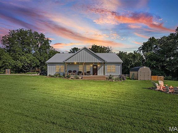 2nd image of 26072 Elsah Hills Dr