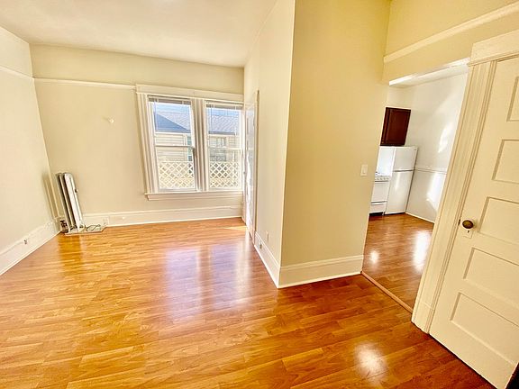 2nd image of 1720 Pacific Ave APT 22