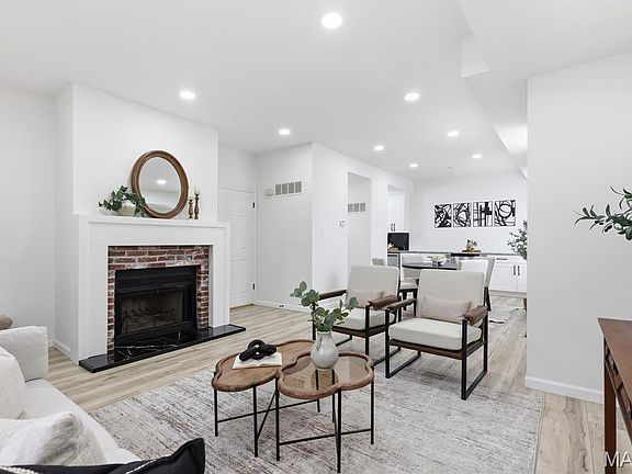 4th image of 327 N Boyle Ave