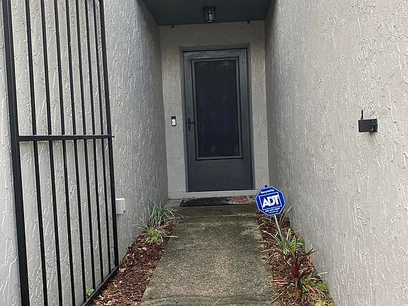 2nd image of 8755 Pinehammock Ct